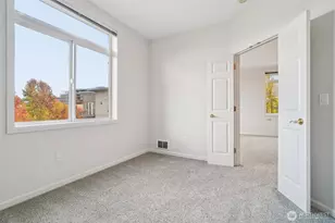 122 State Street S, Kirkland, WA 98033 - Photo 20