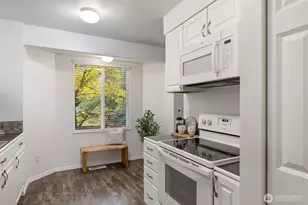 8705 1st Pl NE, Lake Stevens, WA 98258 - Photo 16