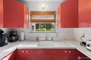 475 S 2nd St, Cathlamet, WA 98612 - Photo 14