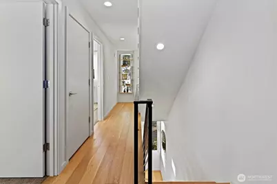 700 S Willow St, Seattle, WA 98108 - Photo 22