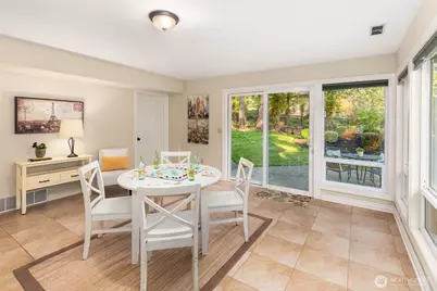 642 213th Place NE, Sammamish, WA 98074 - Photo 36