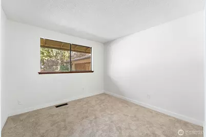 10822 44th Street E, Edgewood, WA 98372 - Photo 20