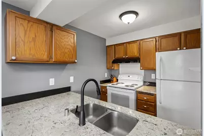 3340 Narrows View Lane NE #103, Bremerton, WA 98310 - Photo 14