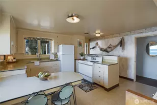 6860 Salmon Beach Road S, Anacortes, WA 98221 - Photo 20