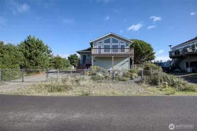 544 Sand Dune Avenue SW, Ocean Shores, WA 98569 - Photo 2