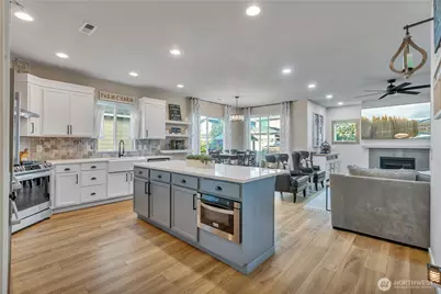 463 Petersen Drive E, Enumclaw, WA 98022 - Photo 6