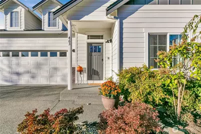 463 Petersen Drive E, Enumclaw, WA 98022 - Photo 2