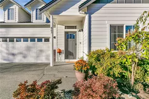 463 Petersen Dr E, Enumclaw, WA 98022 - Photo 2