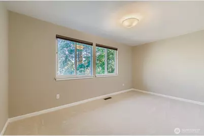 17217 NE 14th Street, Bellevue, WA 98008 - Photo 26