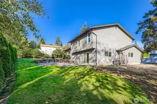 17217 NE 14th St, Bellevue, WA 98008 - Photo 36