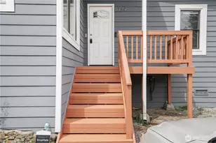 8739 17th Ave NW, Seattle, WA 98117 - Photo 4