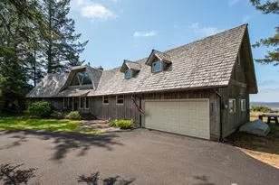 633 St Route 101, Chinook, WA 98614 - Photo 4