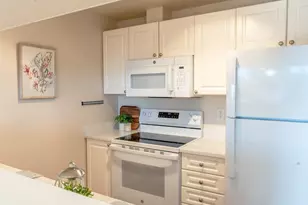 10744 Greenwood Ave N, Seattle, WA 98133 - Photo 6