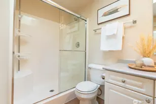 10744 Greenwood Ave N, Seattle, WA 98133 - Photo 10