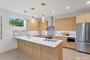 8001 25th Ave NW, Seattle, WA 98117 - Photo 14