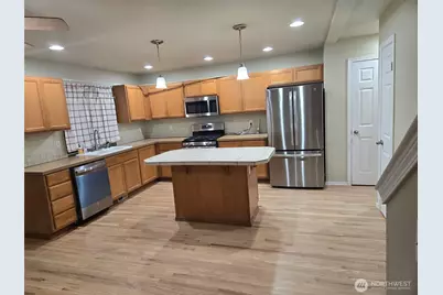 12823 166th Street Ct E, Puyallup, WA 98374 - Photo 2