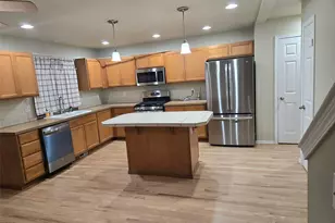 12823 166th St Ct E, Puyallup, WA 98374 - Photo 2