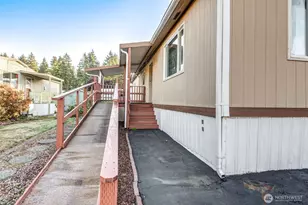 11622 Silver Lake Rd, Everett, WA 98208 - Photo 8