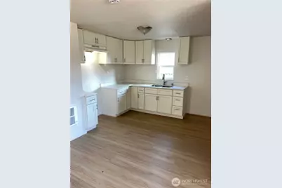 915 E 52nd Street, Tacoma, WA 98404 - Photo 12