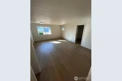 915 E 52nd Street, Tacoma, WA 98404 - Photo 8