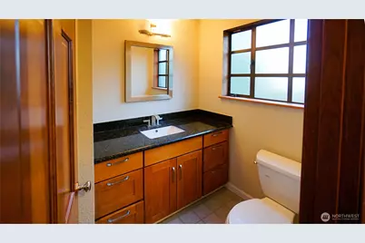 16902 28th Avenue SW, Burien, WA 98166 - Photo 14