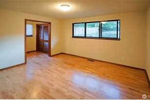 16902 28th Ave SW, Burien, WA 98166 - Photo 12