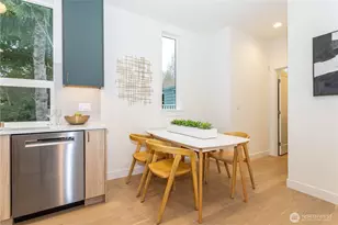 7341 21st Ave NE, Seattle, WA 98115 - Photo 12