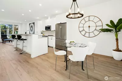 18512 Wallingford Avenue N, Shoreline, WA 98133 - Photo 8