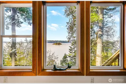 17980 Cobahud Road, La Conner, WA 98257 - Photo 14