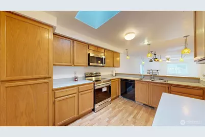 6431 88th Street NE #B, Marysville, WA 98270 - Photo 4