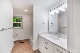 4602 SW Cloverdale St, Seattle, WA 98136 - Photo 16