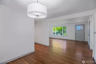 4602 SW Cloverdale St, Seattle, WA 98136 - Photo 8