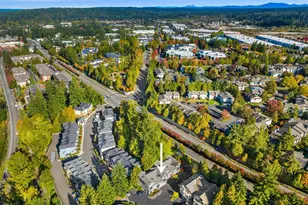 18544 NE 57th St, Redmond, WA 98052 - Photo 22