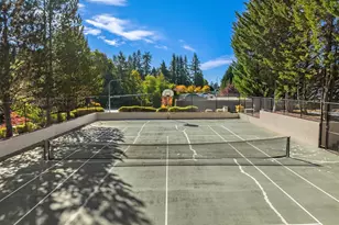 18544 NE 57th St, Redmond, WA 98052 - Photo 20