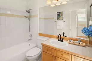 18544 NE 57th St, Redmond, WA 98052 - Photo 16