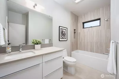 4815 Evanston Avenue N #B, Seattle, WA 98103 - Photo 32