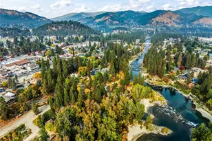 325 Division St, Leavenworth, WA 98826 - Photo 8