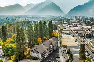 325 Division St, Leavenworth, WA 98826 - Photo 2