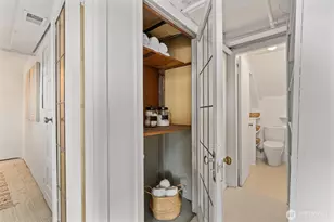 1820 W Magnolia Way W, Seattle, WA 98199 - Photo 26