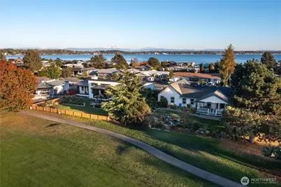 8137 Cowichan Road, Blaine, WA 98230 - Photo 32