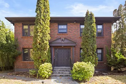 2114 7th Avenue W, Seattle, WA 98119 - Photo 1