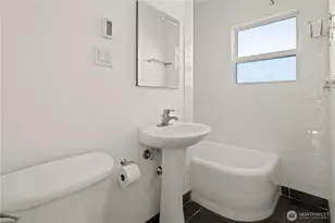 2114 7th Ave W, Seattle, WA 98119 - Photo 20