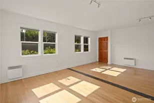 2114 7th Ave W, Seattle, WA 98119 - Photo 10