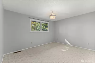 18529 NE 184th Street, Woodinville, WA 98077 - Photo 16