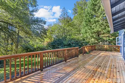 18529 NE 184th Street, Woodinville, WA 98077 - Photo 22