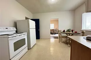 1320 3rd St, Cosmopolis, WA 98537 - Photo 6