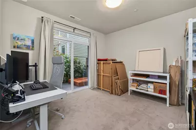 23000 NE 8th #E5, Sammamish, WA 98074 - Photo 18