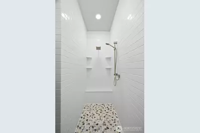 7020 Holmes Island Road SE, Olympia, WA 98503 - Photo 18