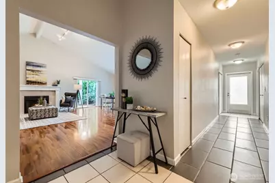 20301 19th Avenue NE #1101, Mountlake Terrace, WA 98155 - Photo 4