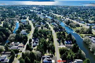 716 Island Cir SE, Ocean Shores, WA 98569 - Photo 14